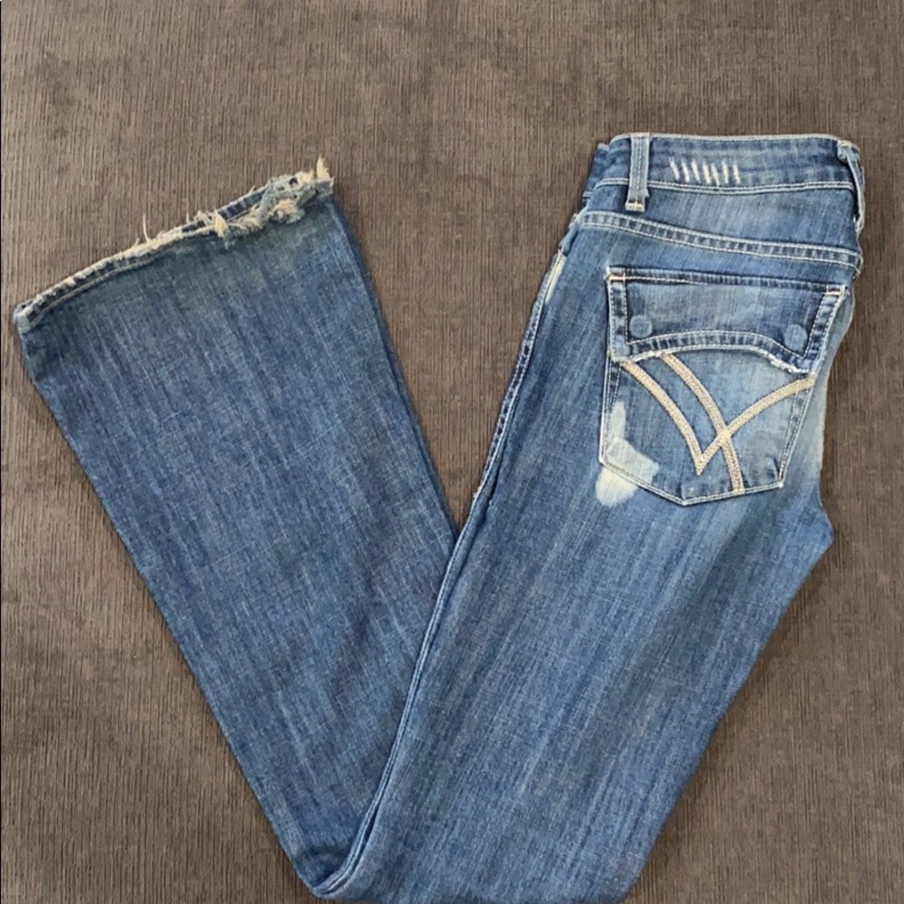 William Rast Belle Flare size 26 boot cut jeans. 33” inseam